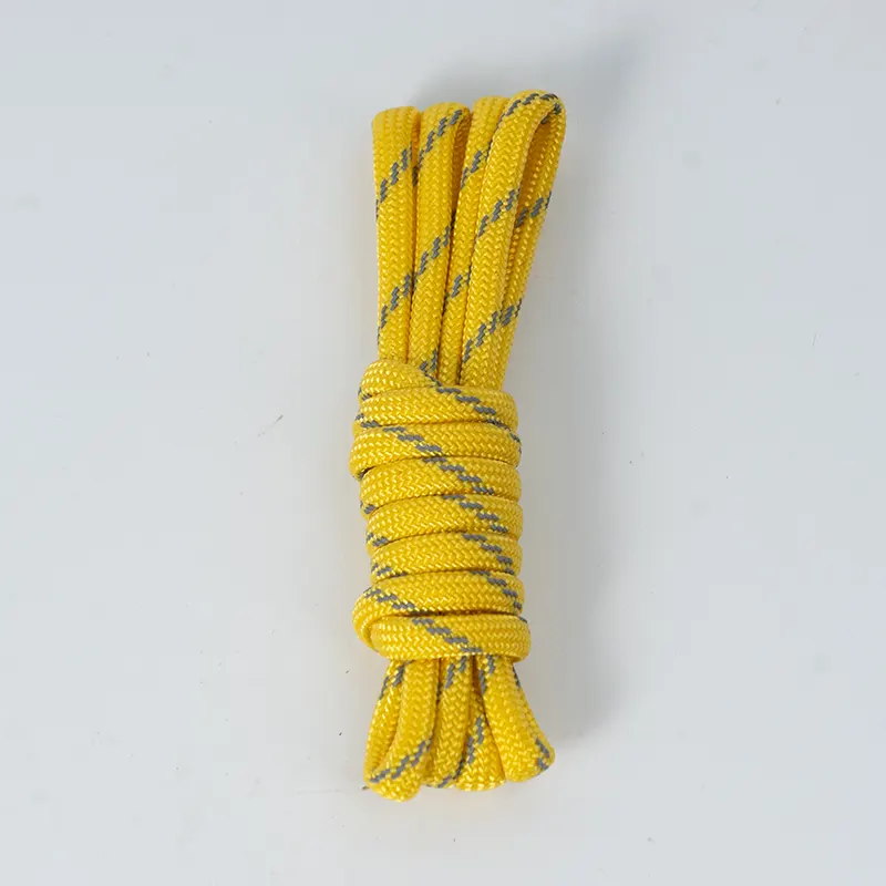 7 szálas mag, 4 mm Reflect 550 poliészter Paracord